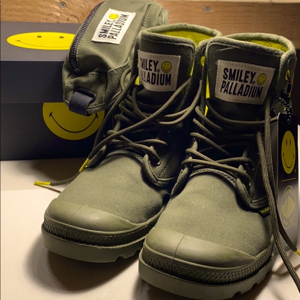 Palladium Smiley Fest Boots
